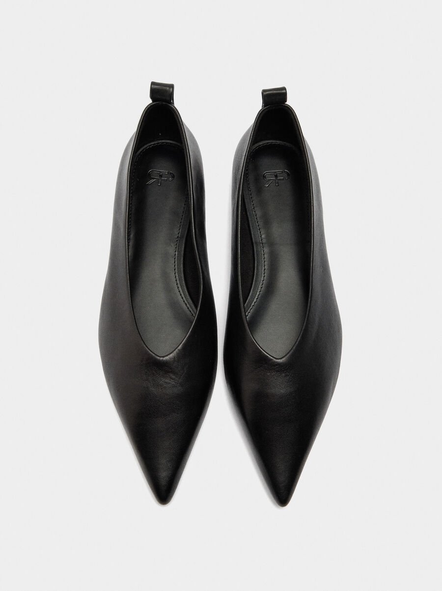 Leather ballet flats