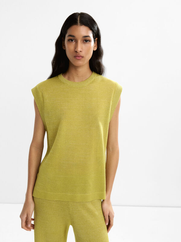 Knit sleeveless top