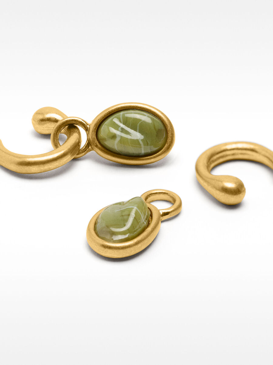 Aros dorados con resina