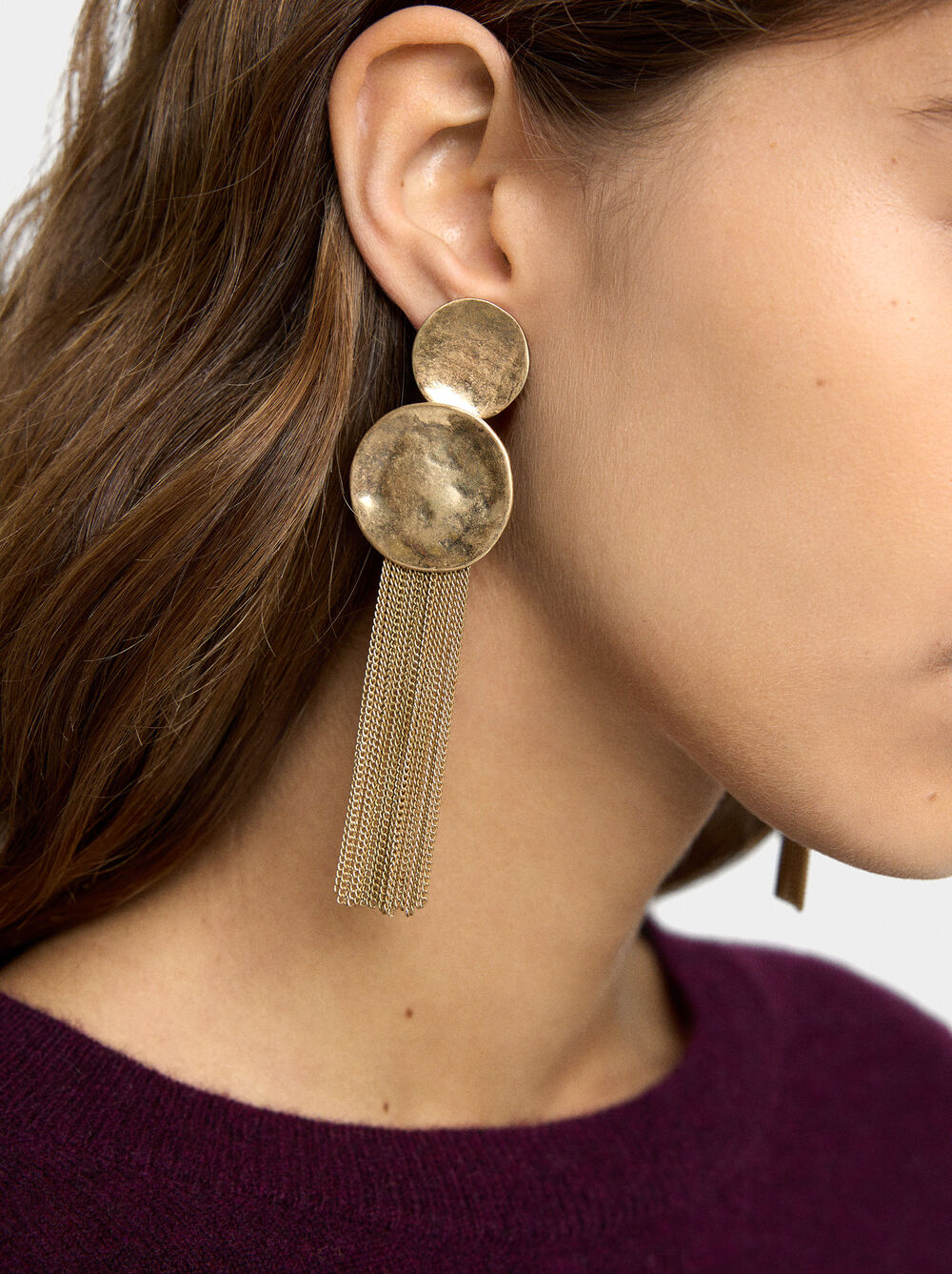 Long round earrings with chains