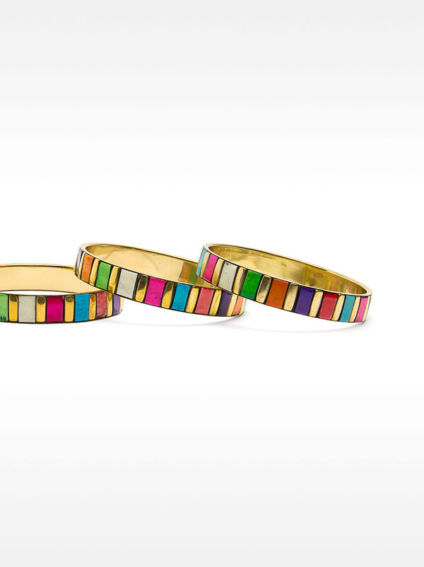Multicolour set of rigid bracelets