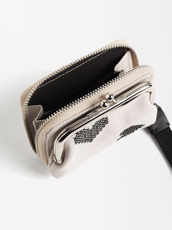 Hearts-embroidered nylon wallet