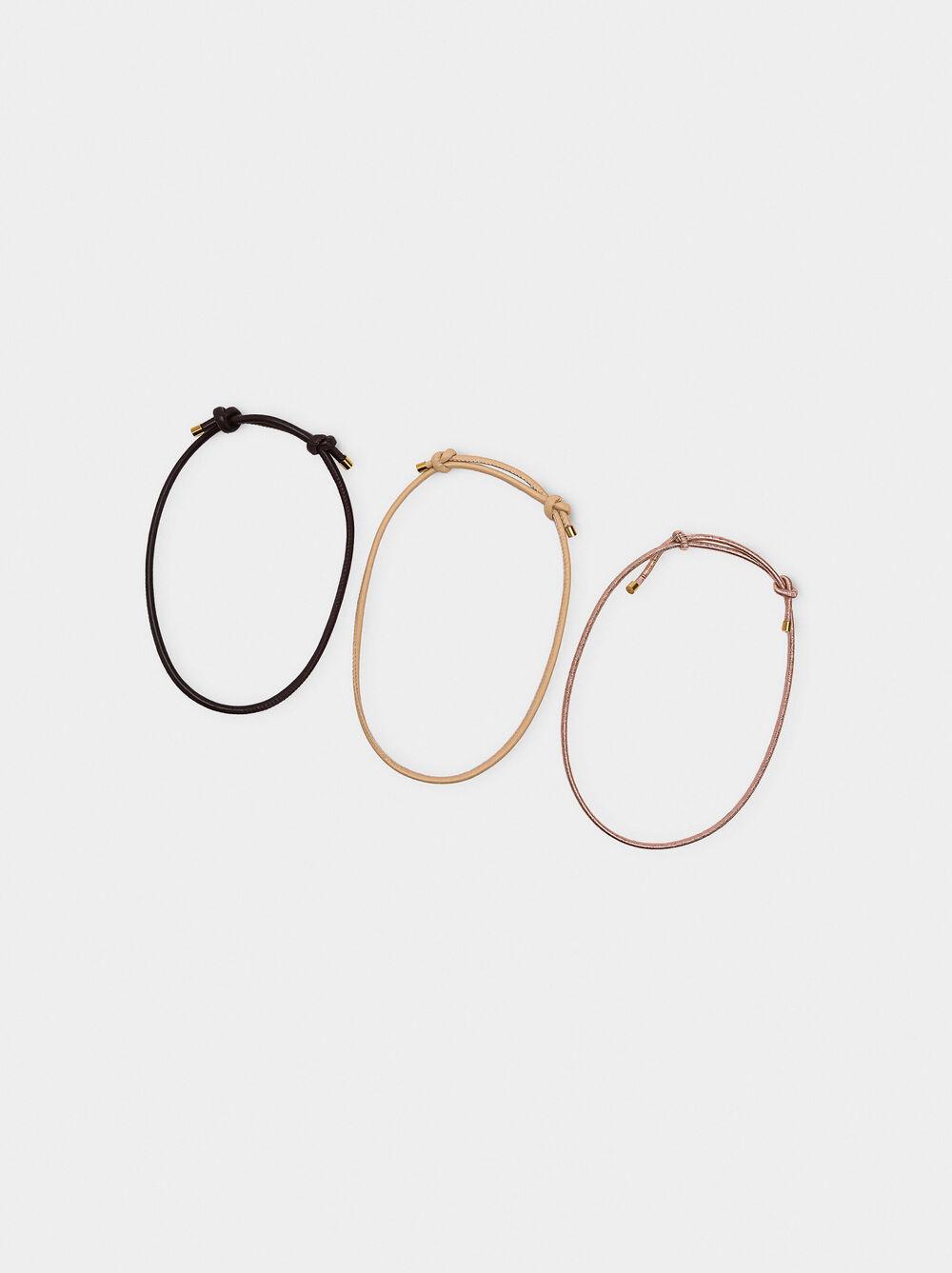 Set of necklaces with cord