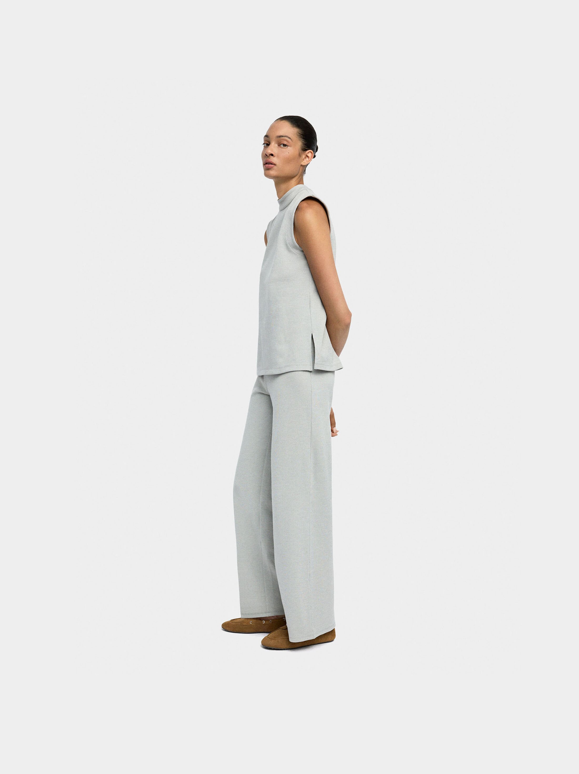 Textured pants with elastic waistband image number 7.0