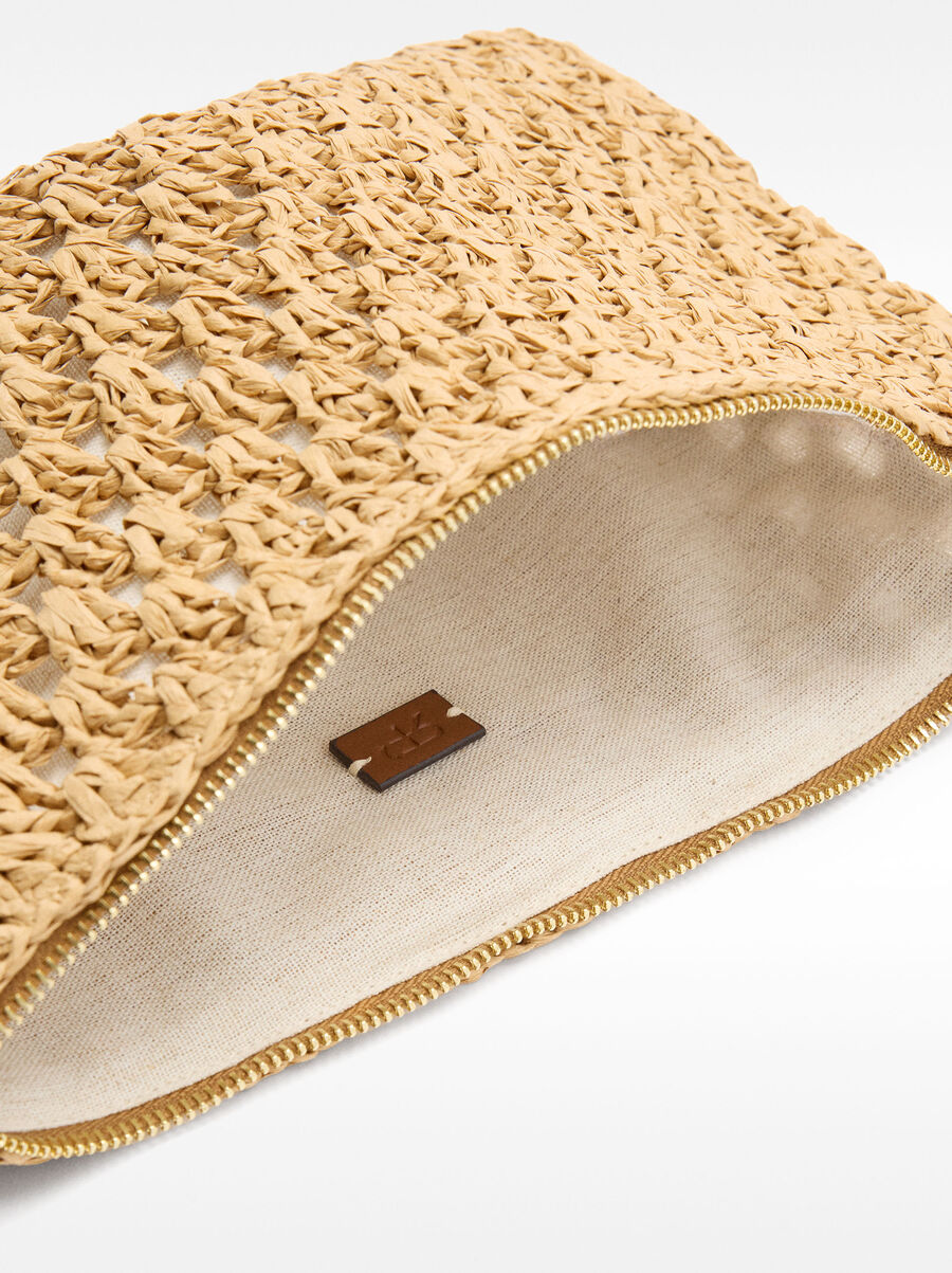Envelope bag with straw effect