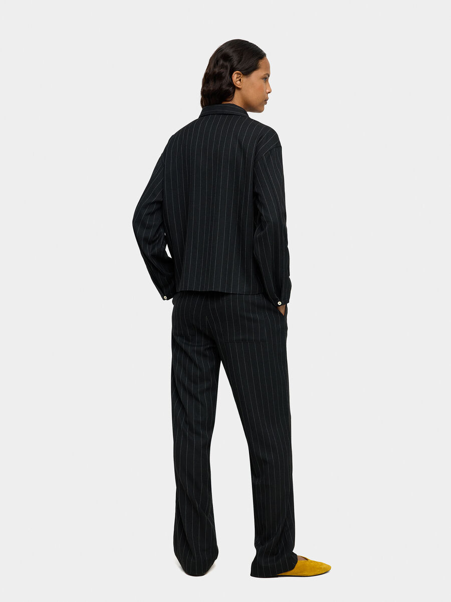 Camisa con raya diplomática