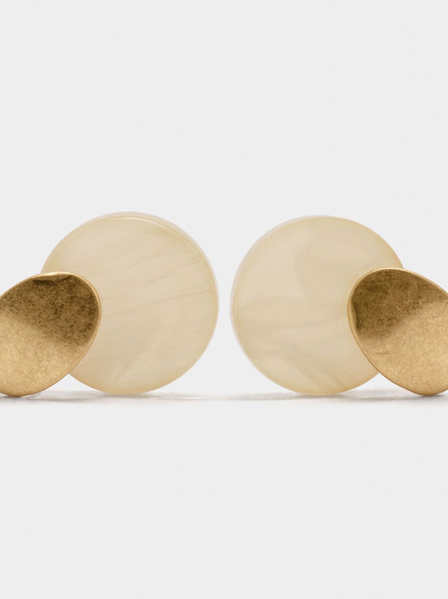 Short round earrings