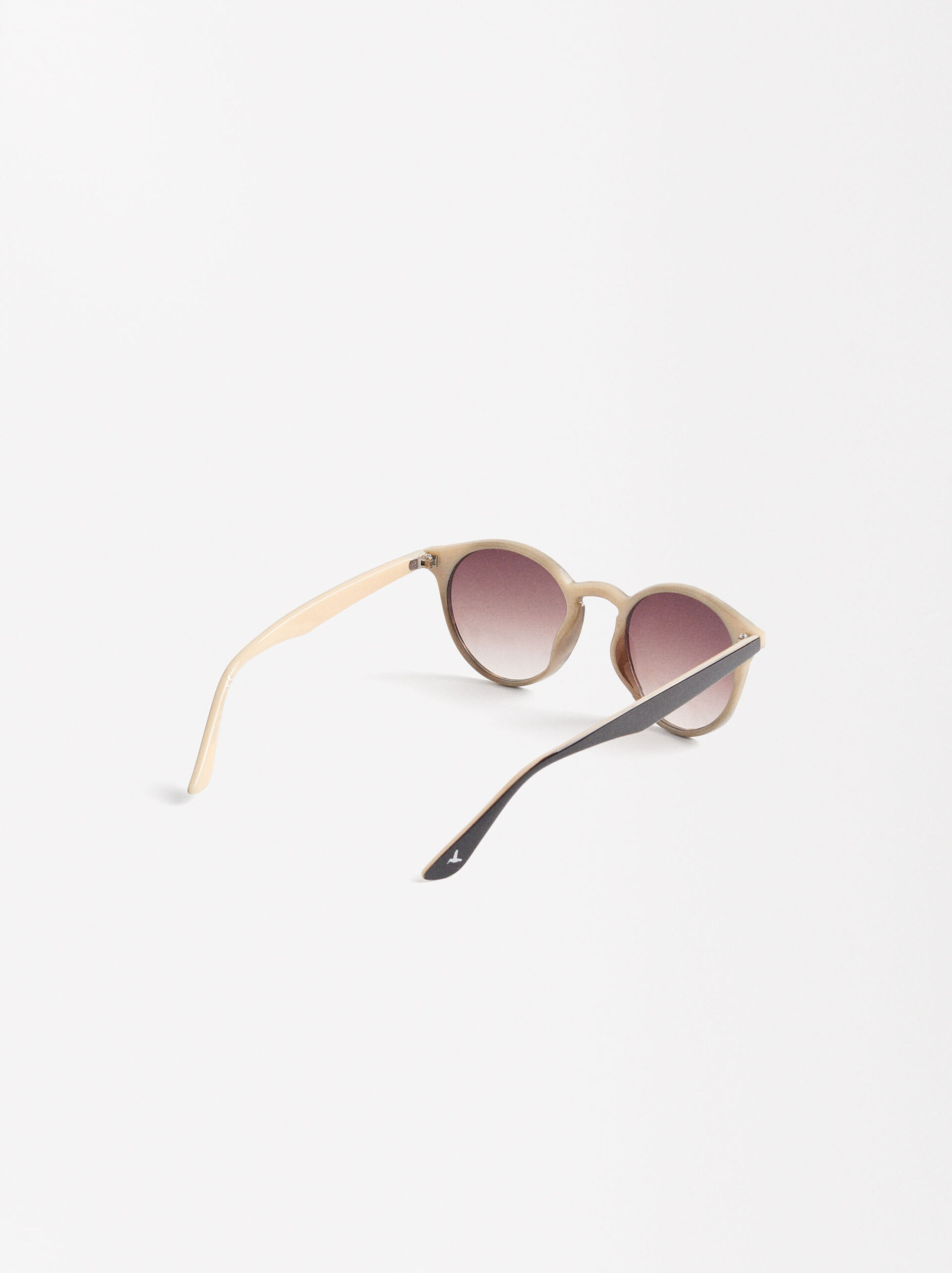 Sunglasses with round frames image number 2.0