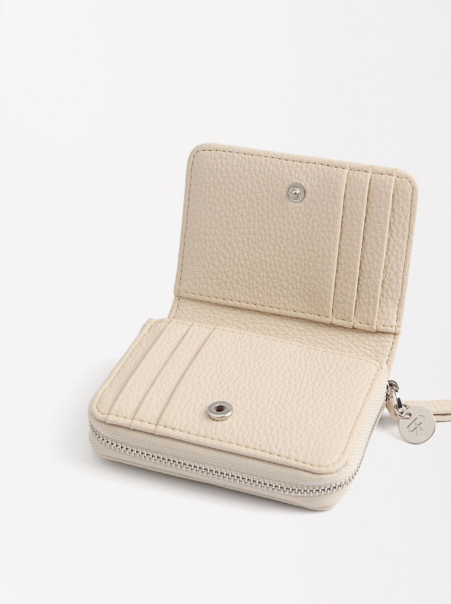 Basic textured wallet
