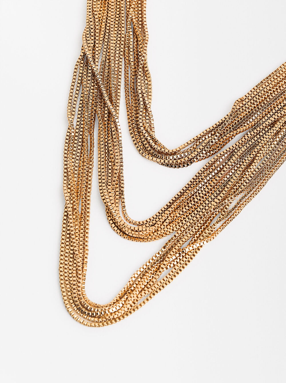 Long multi-chain necklace