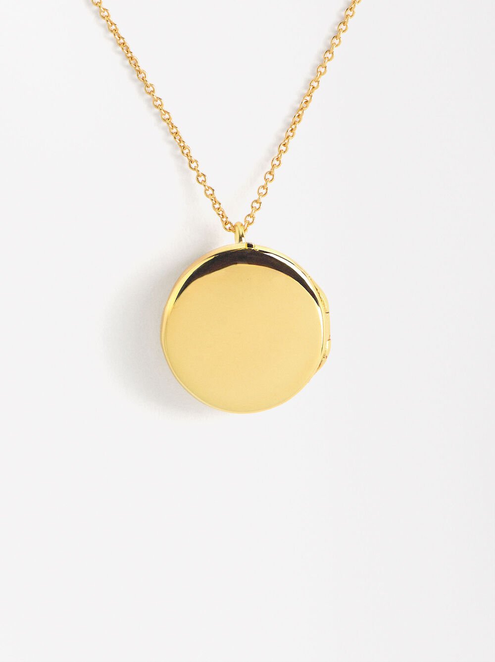Relic Medal Necklace with Zirconias and 18k Gold Plating