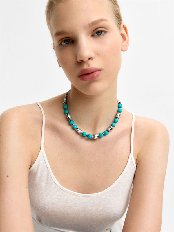 Collier court perles de pierres