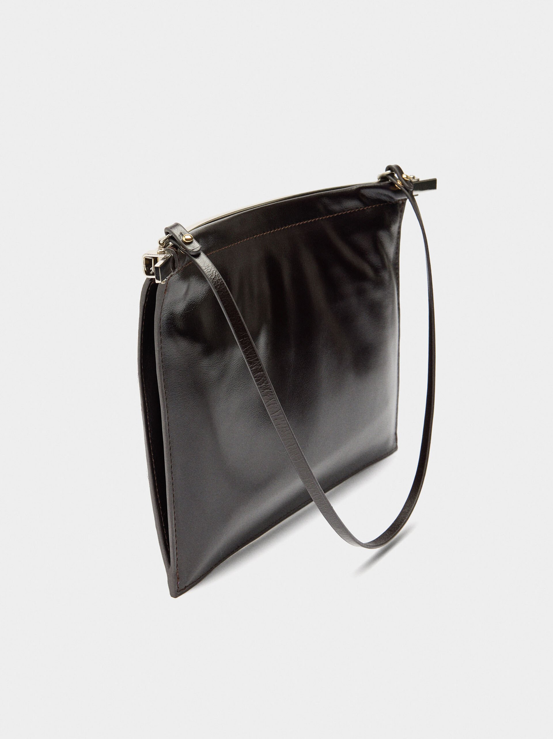 Leather shoulder bag image number 3.0