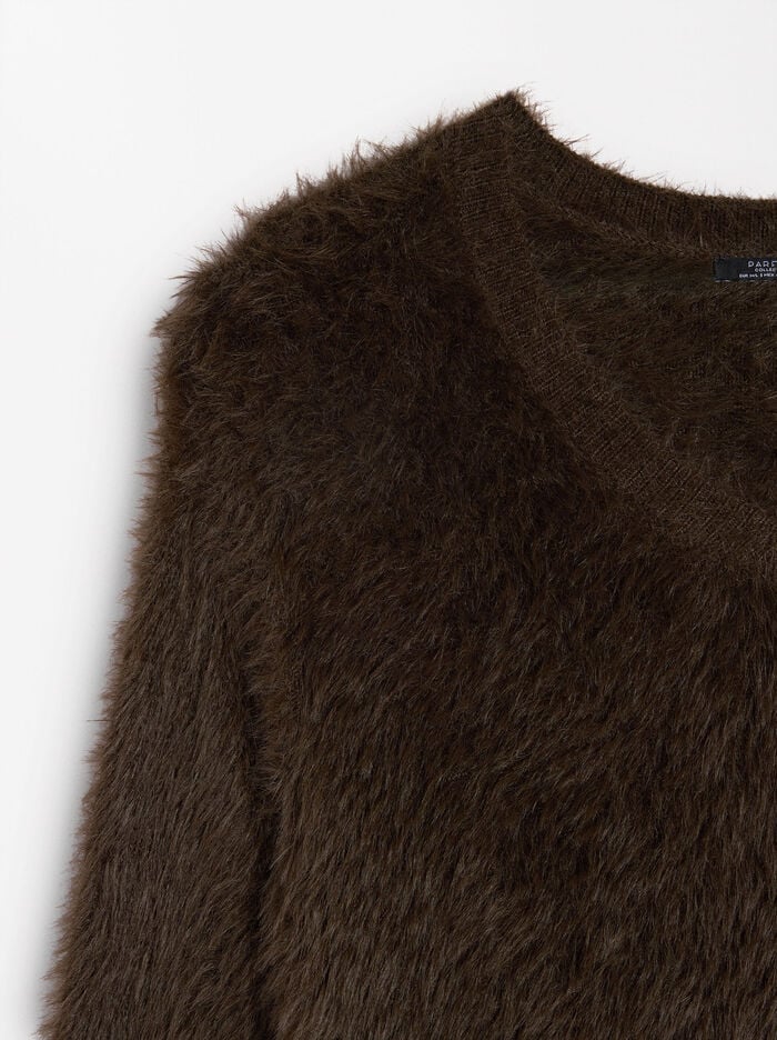Sweater with a fur effect