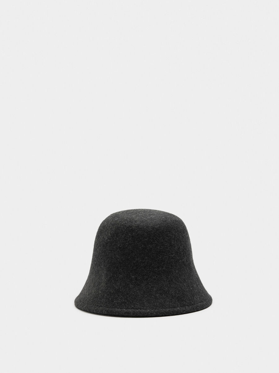 Wool bucket hat