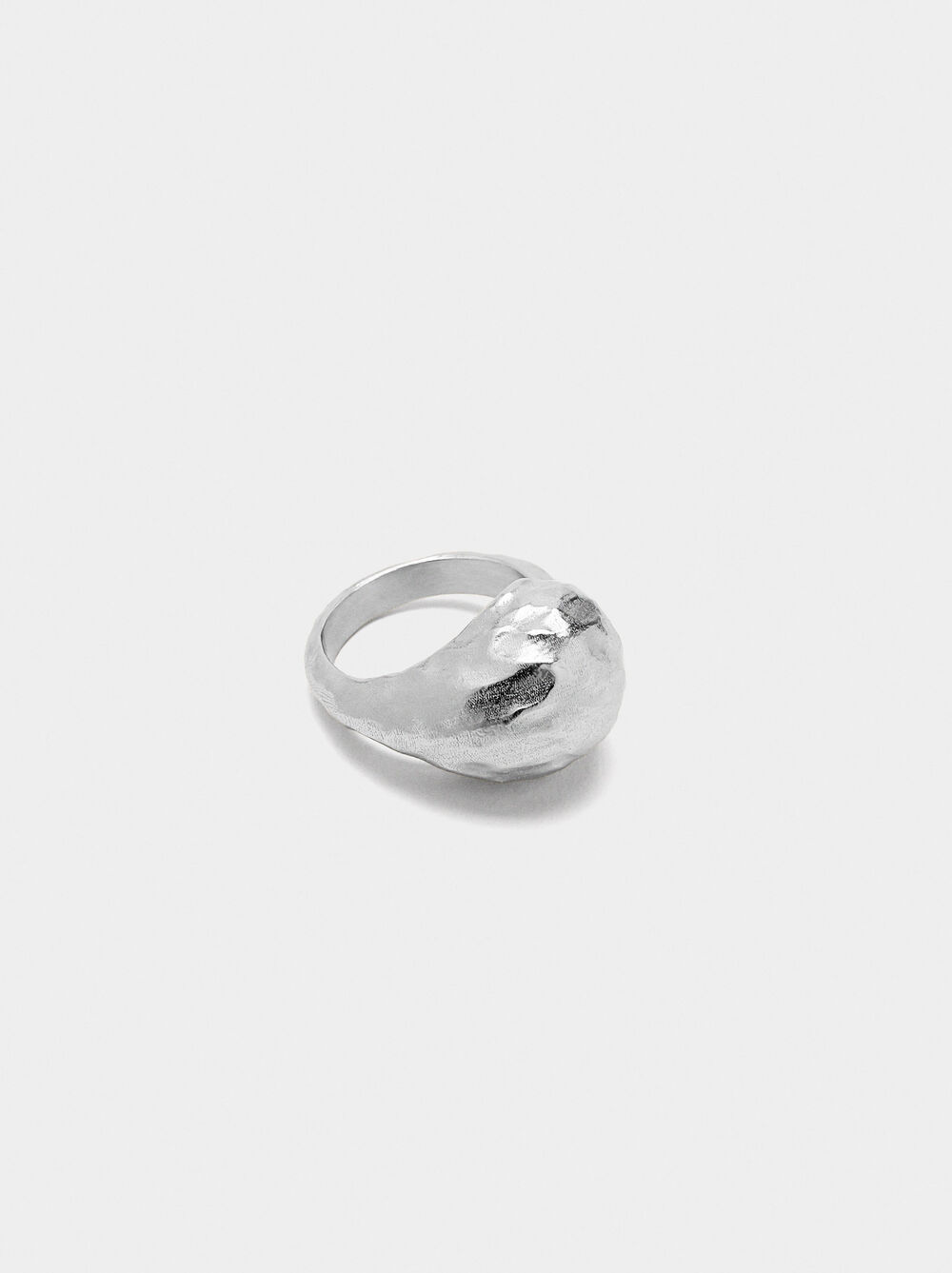 Open asymmetric ring