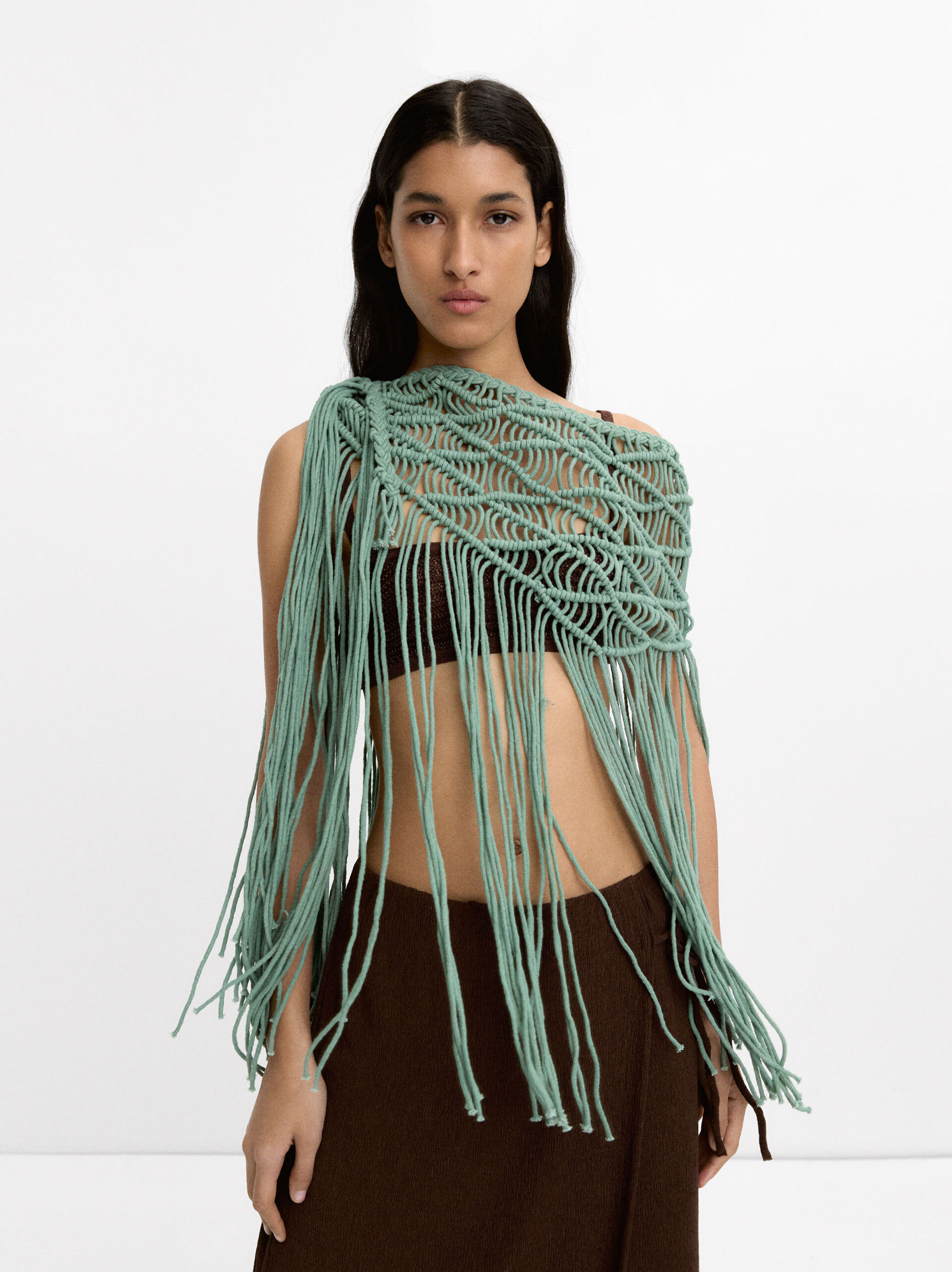Macramé pareo with fringes image number 1.0