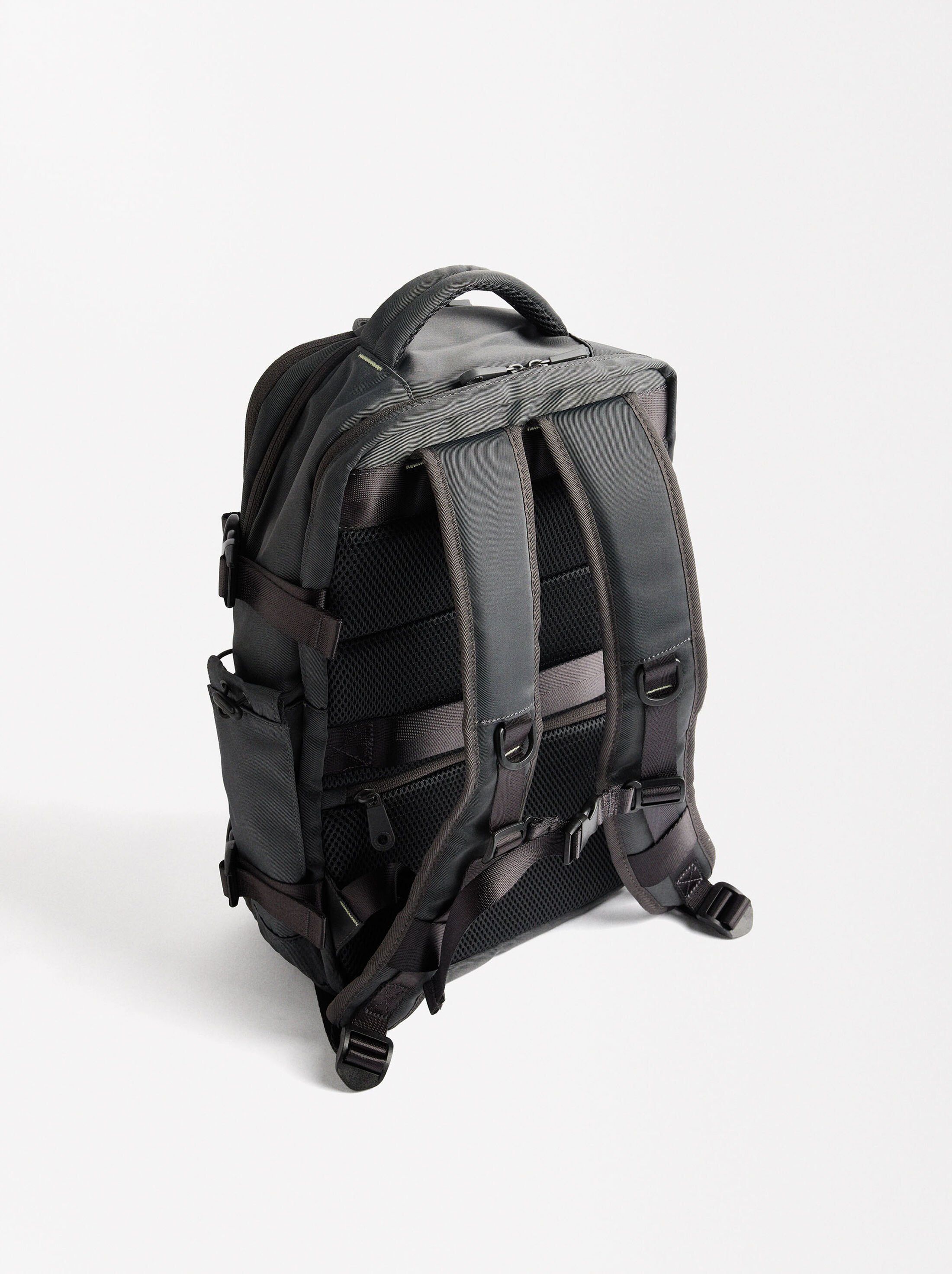 Mochila de cabina de nylon image number 2.0