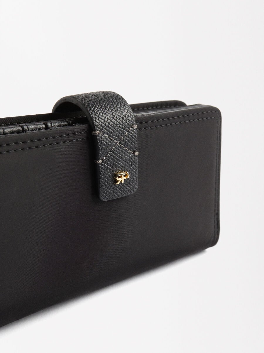 Nylon wallet