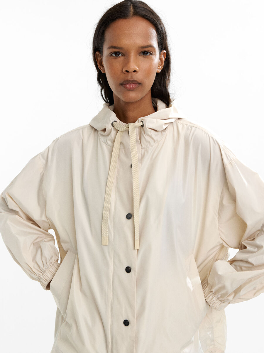 Hooded jacket with side pockets