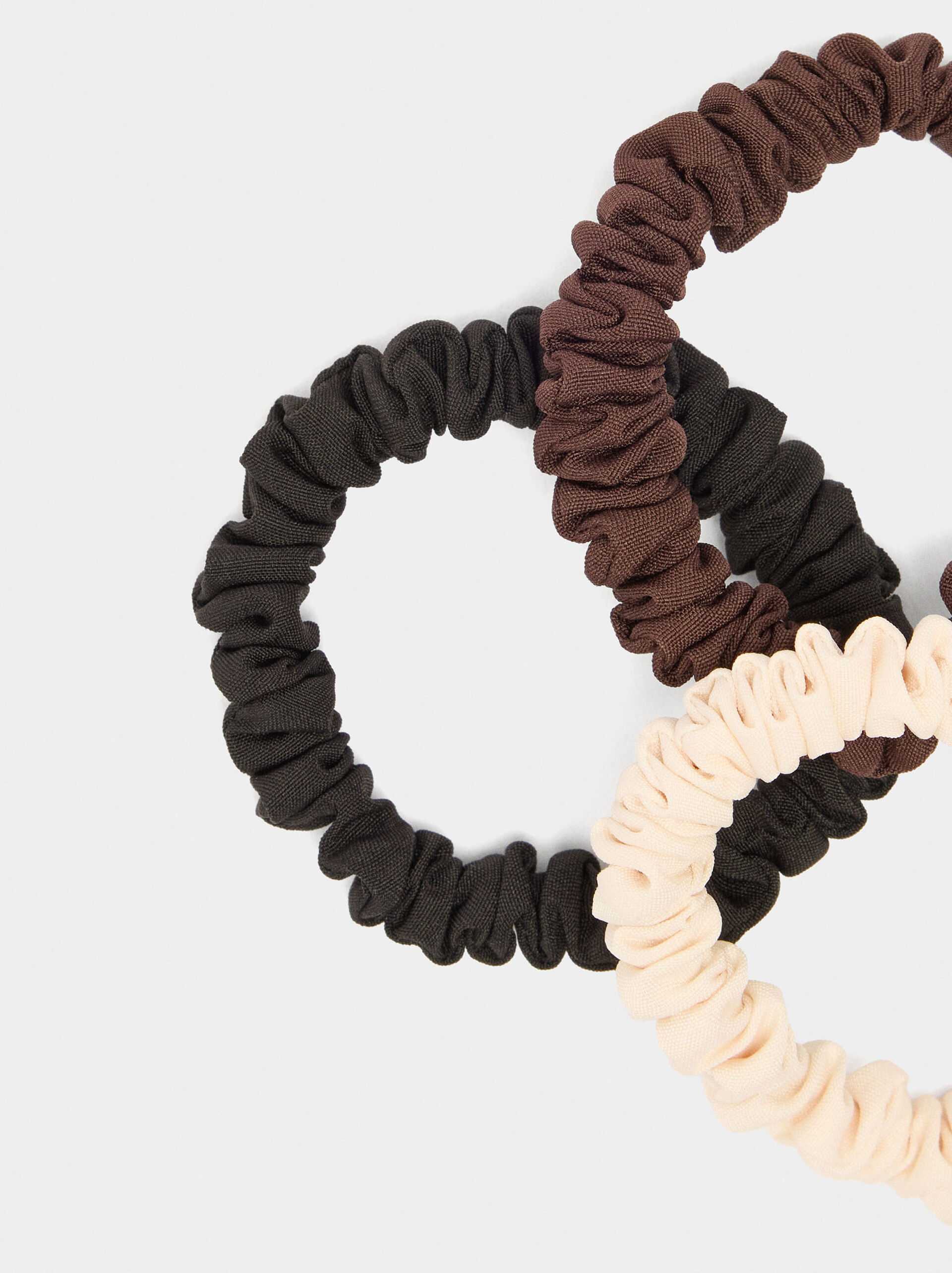 Set of hair elastics image number 1.0