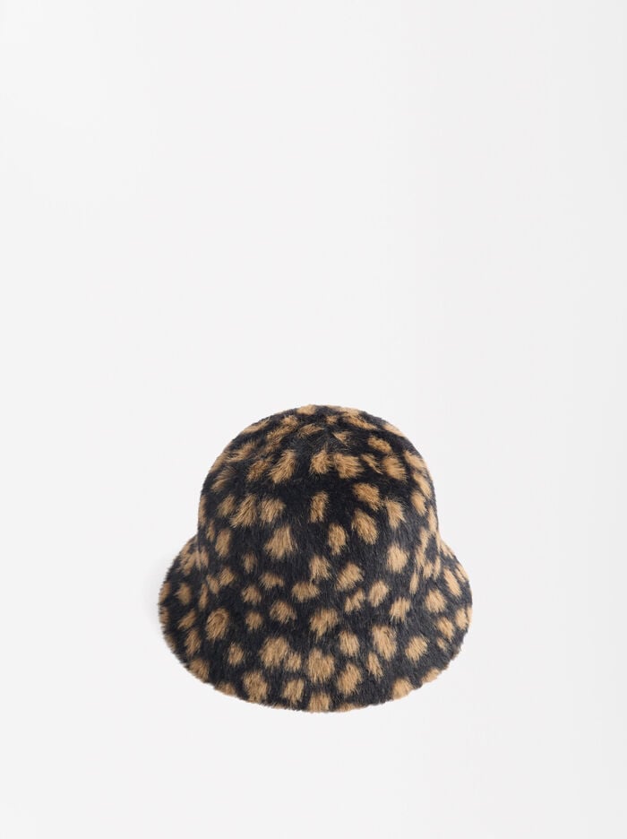 Faux fur bucket hat
