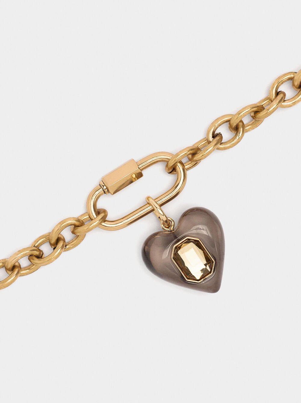 Collier court en maillons avec pendentif en résine