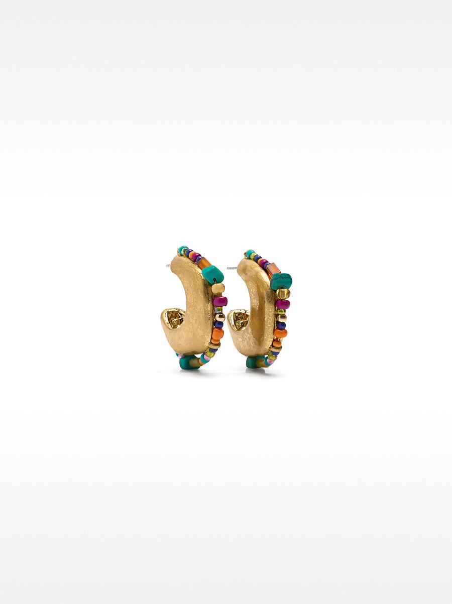 Open hoop earrings with multicoloured beads