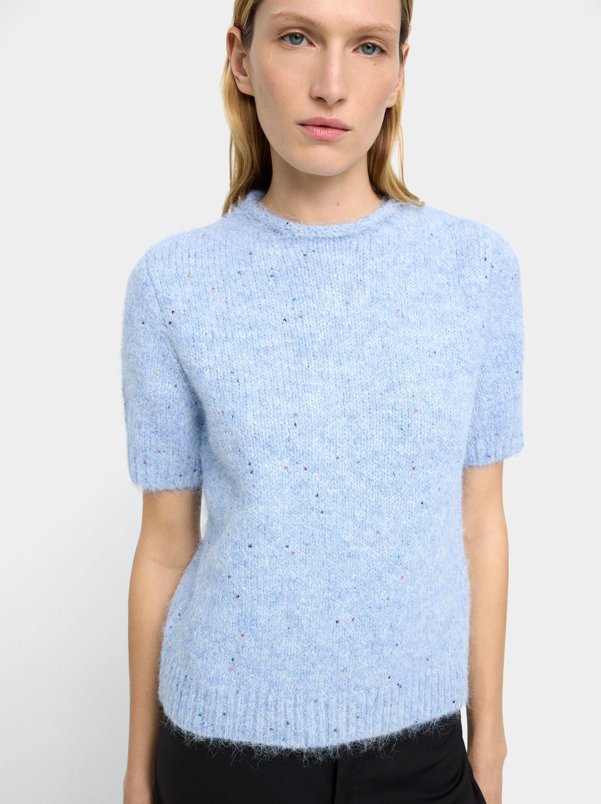 Short-sleeve knit sweater with sequins image number 1.0