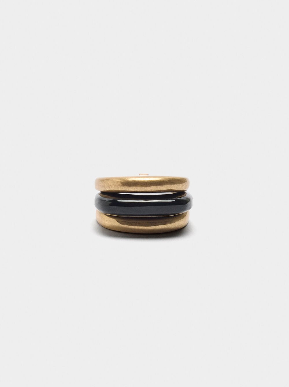 Plain triple ring