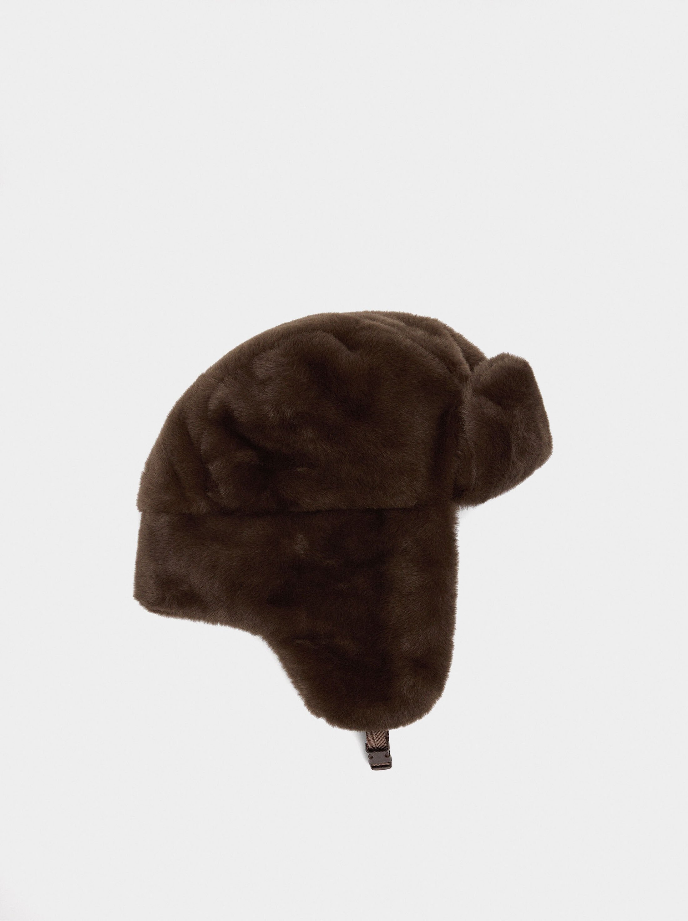 Trapper hat with fur effect image number 2.0