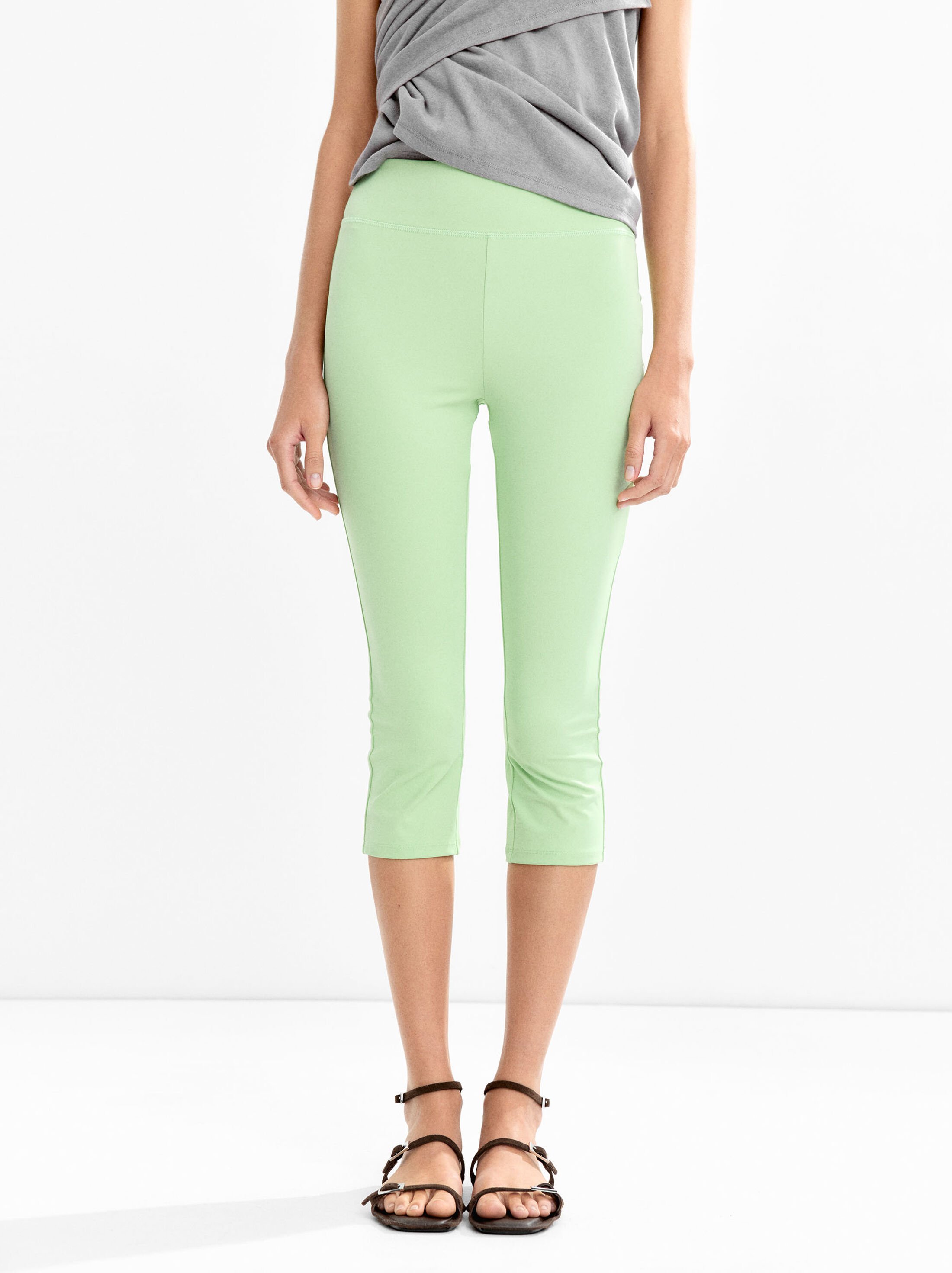 Pantalons de capri extensibles image number 2.0
