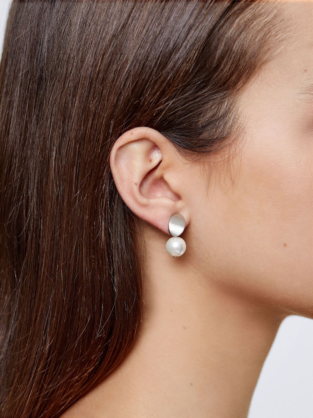 Short Earrings With Rhinestones