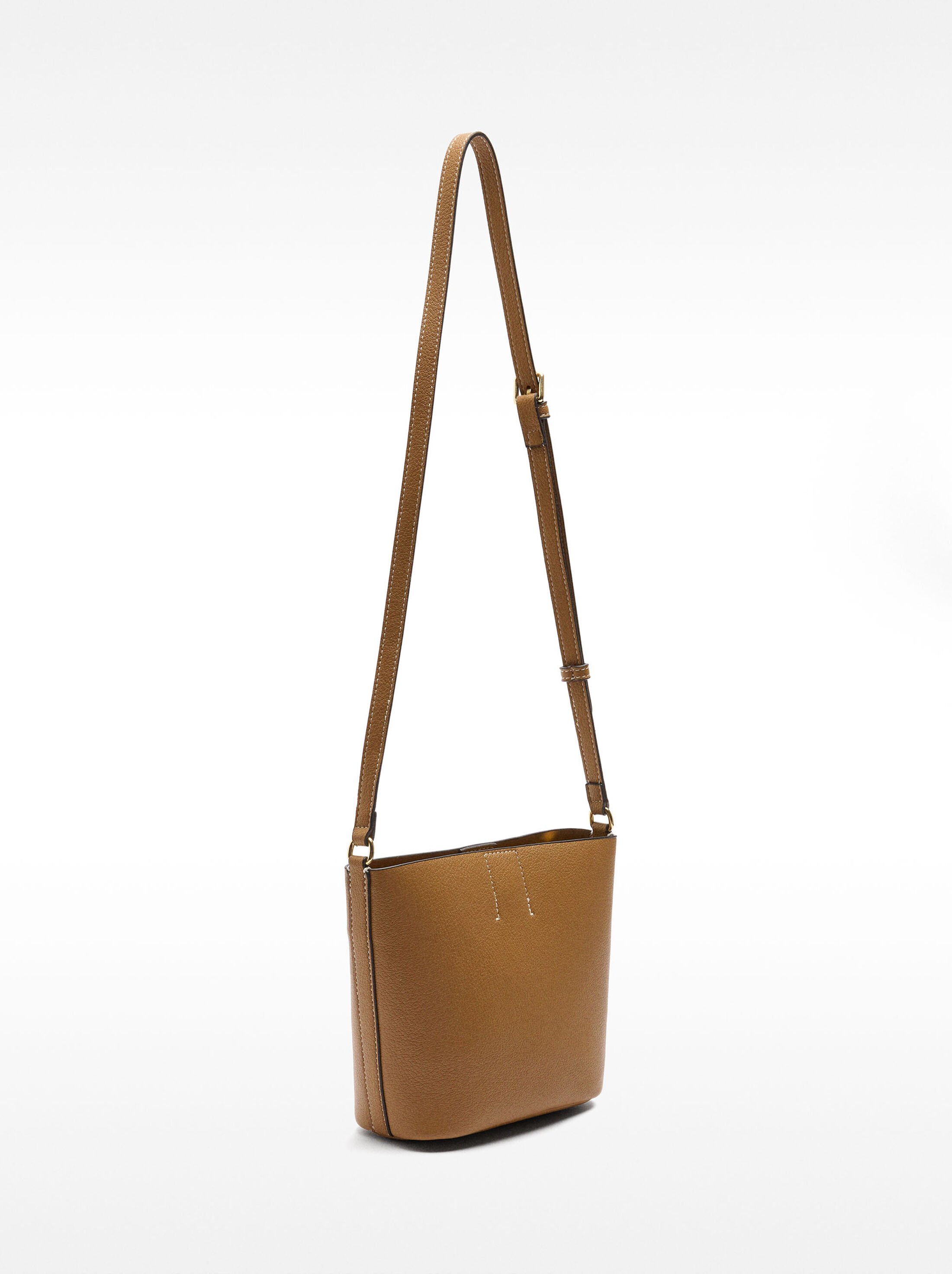 Everyday crossbody bag image number 3.0