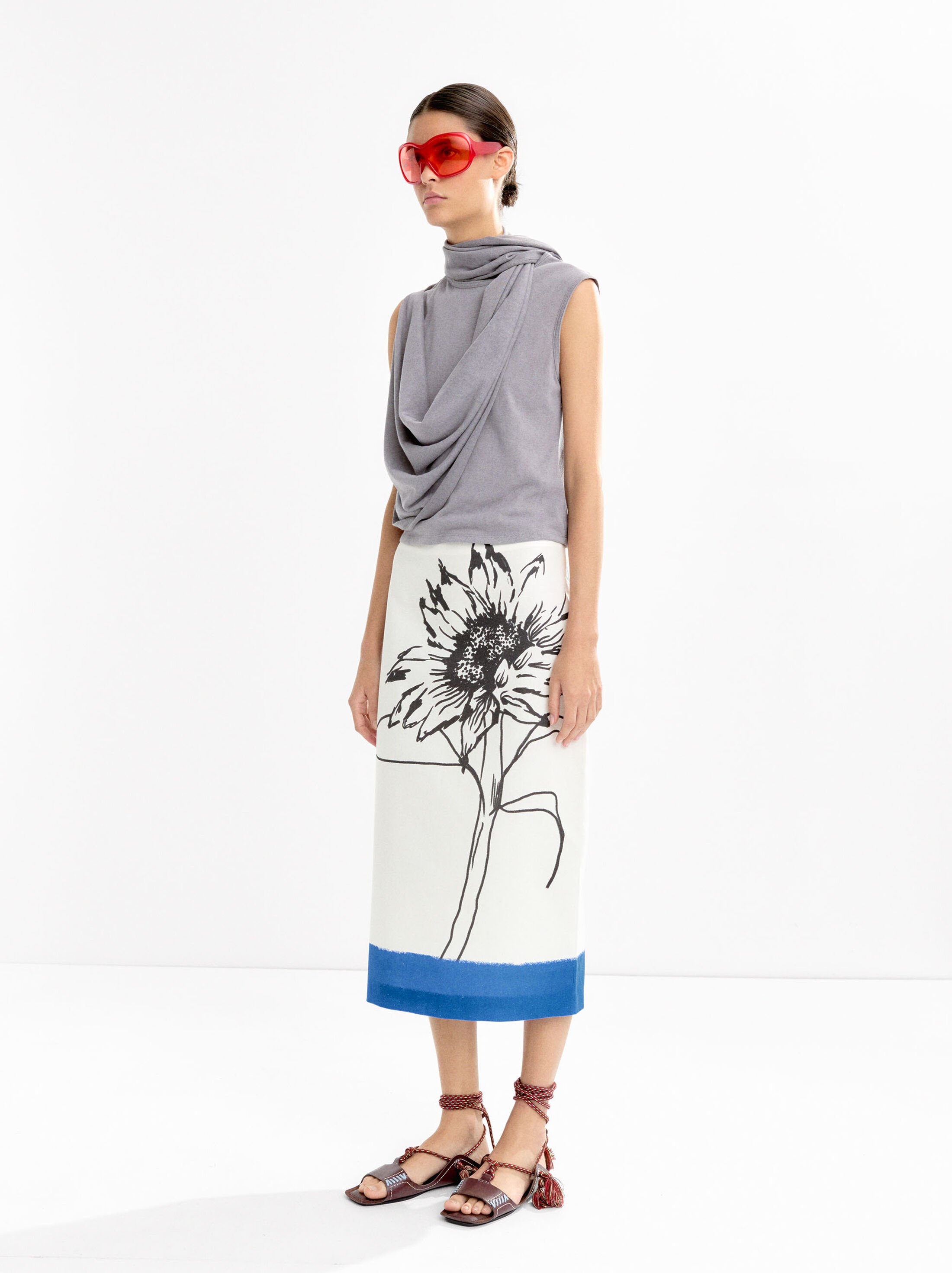 Midi skirt with linen and floral print image number 0.0