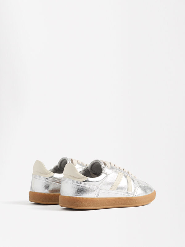 Metallic contrast sneakers
