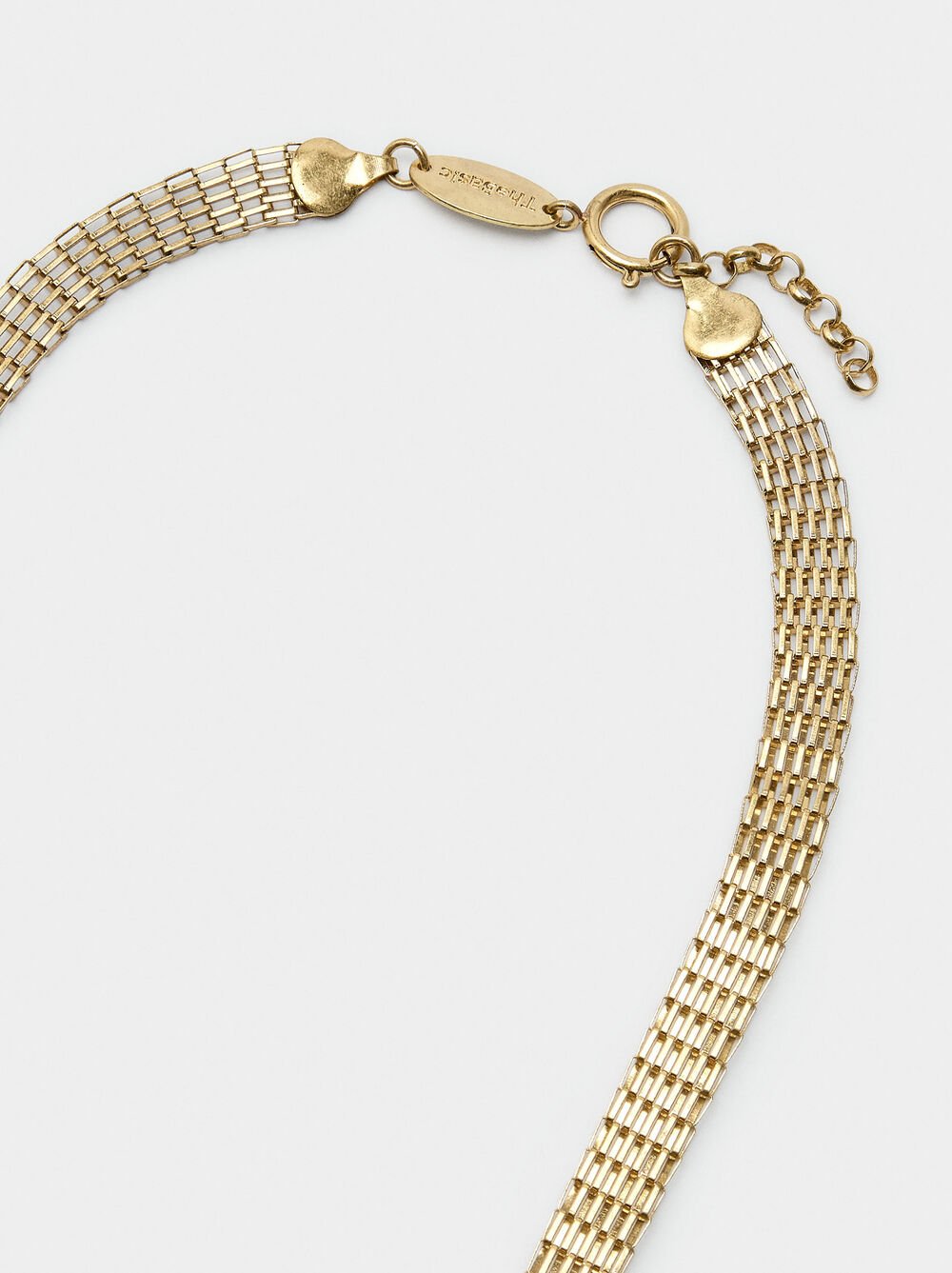 Long multi-chain necklace