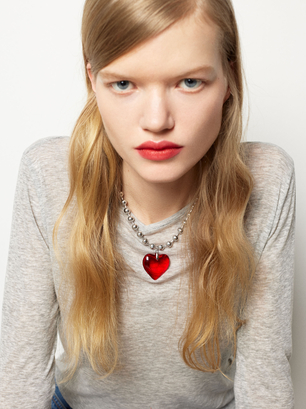 Necklace With Crystal Heart, Red, hi-res