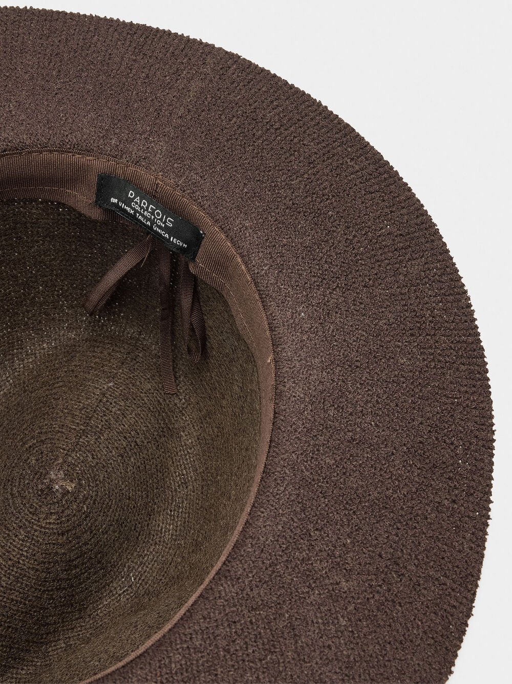 Knit hat belts with buckles