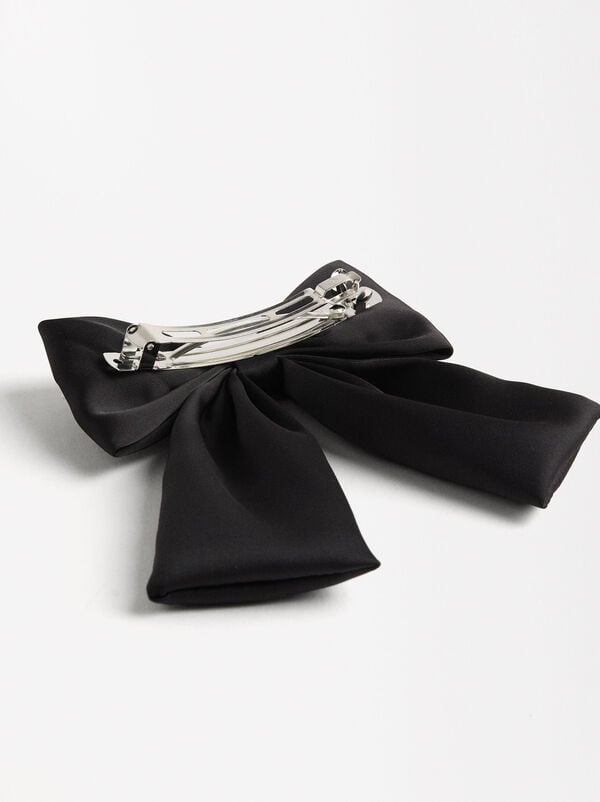 French hair clip with bow