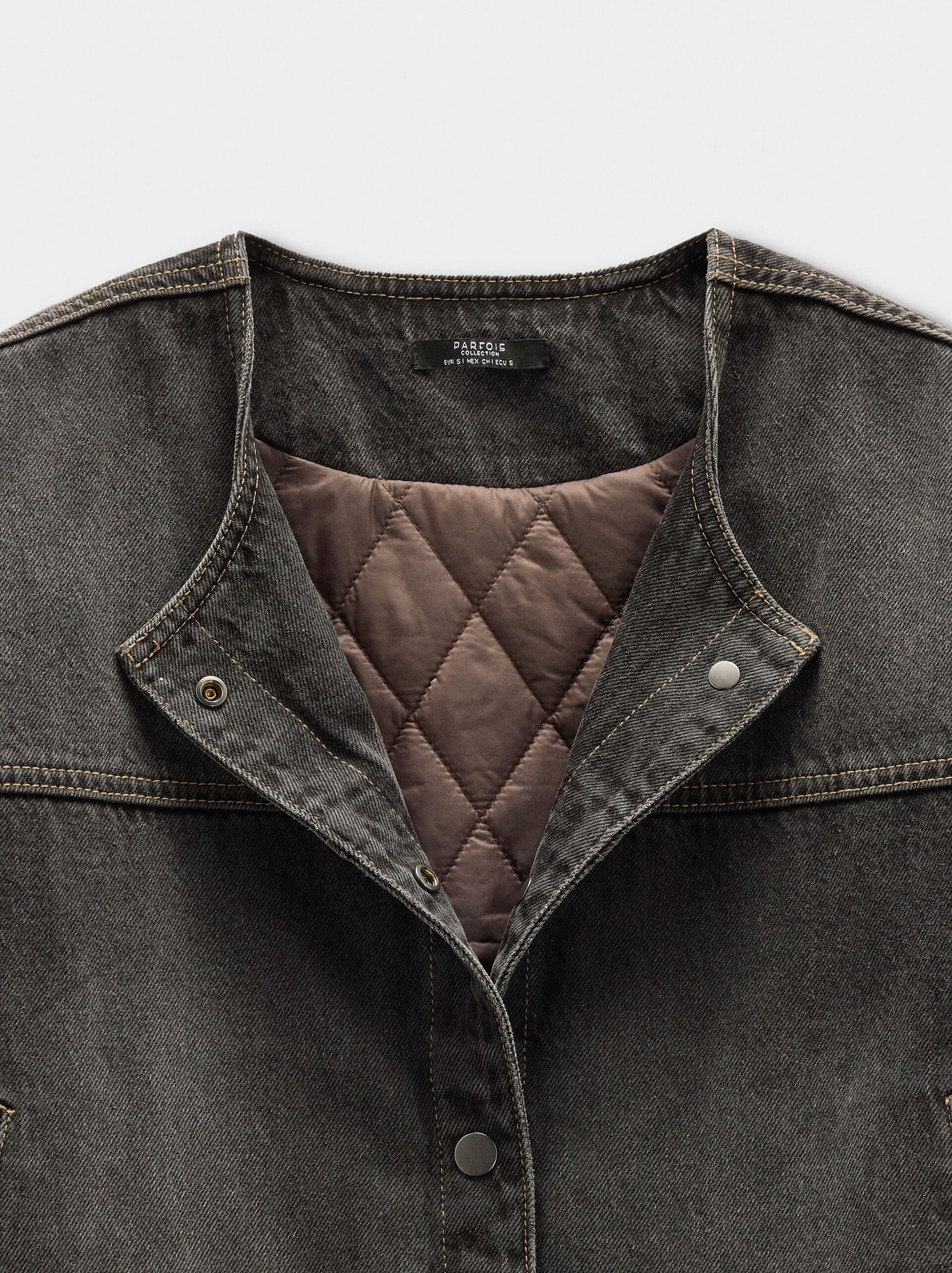 Washed denim jacket image number 6.0