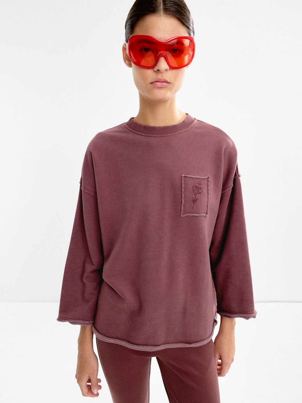 Sweatshirt with cotton and embroidery