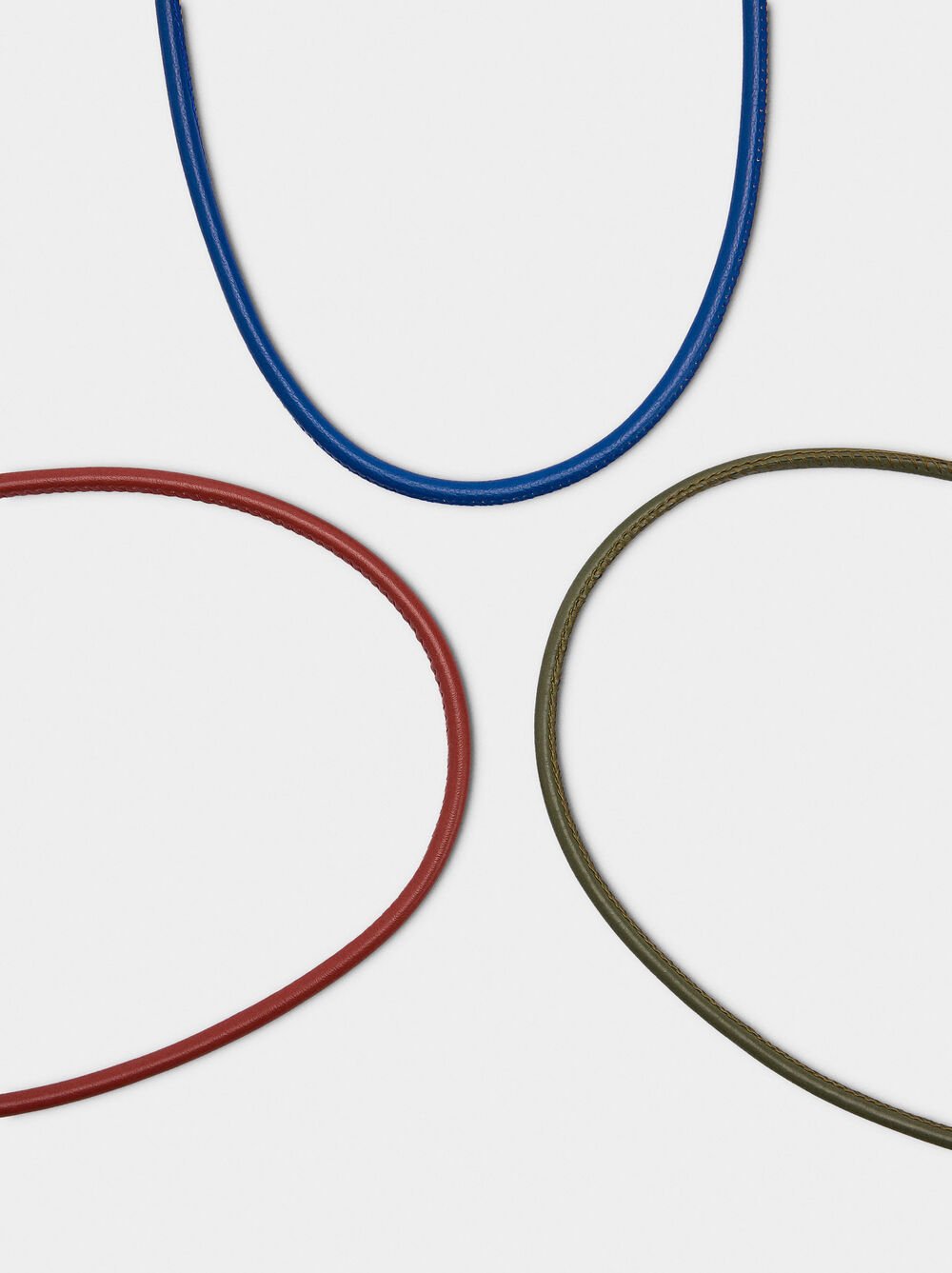 Set of necklaces with cord