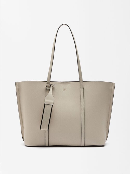 Bolso shopper con colgante