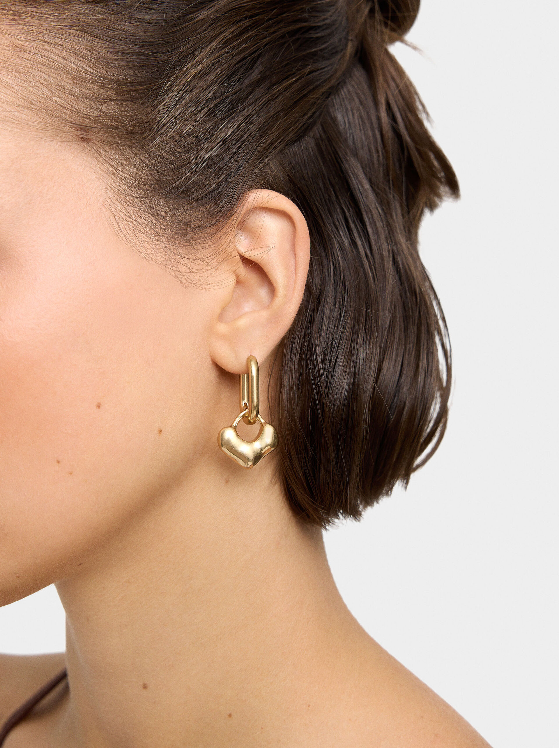 Hoop earrings with heart image number 1.0