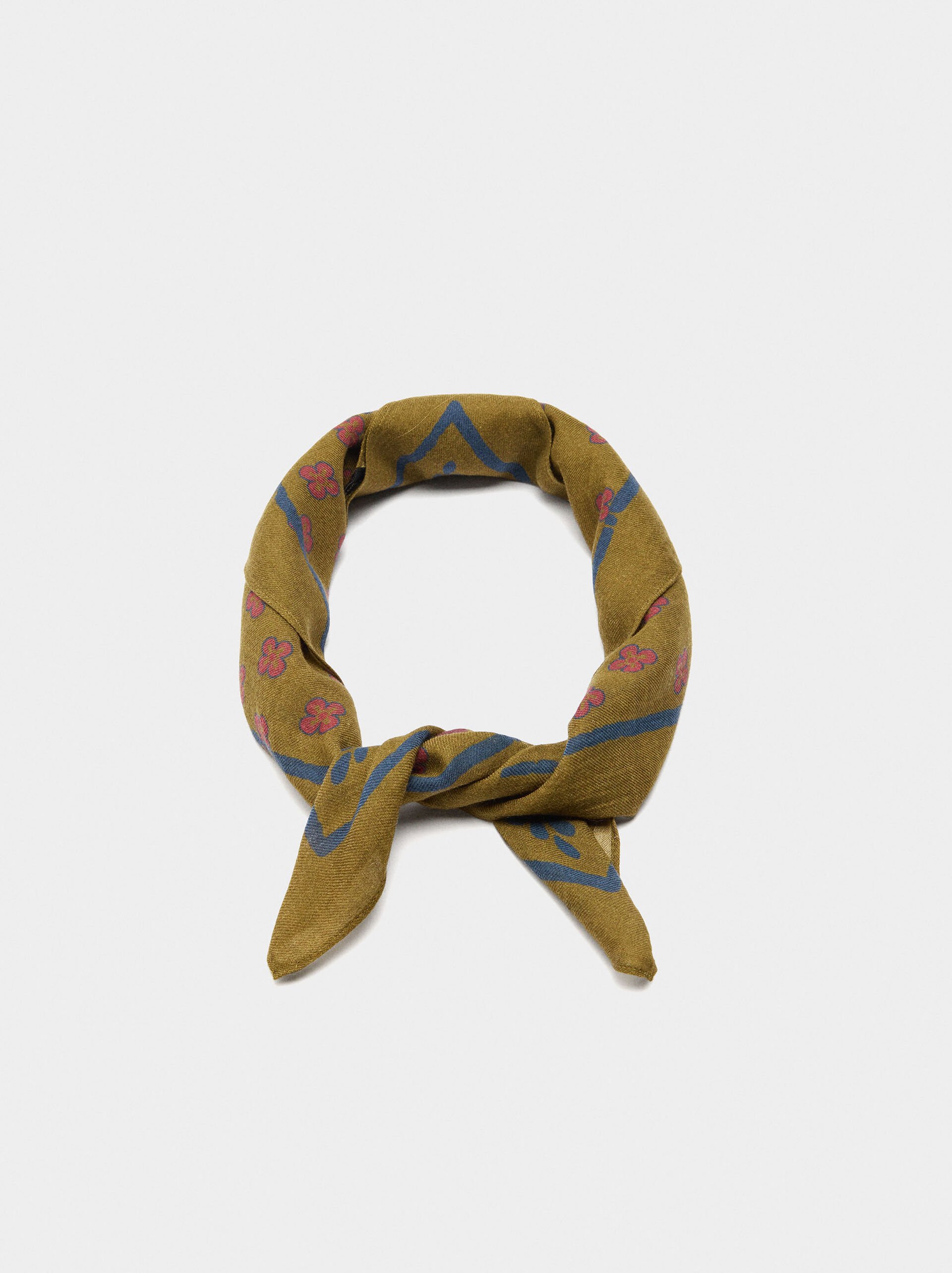 Square printed scarf with wool blend image number 3.0