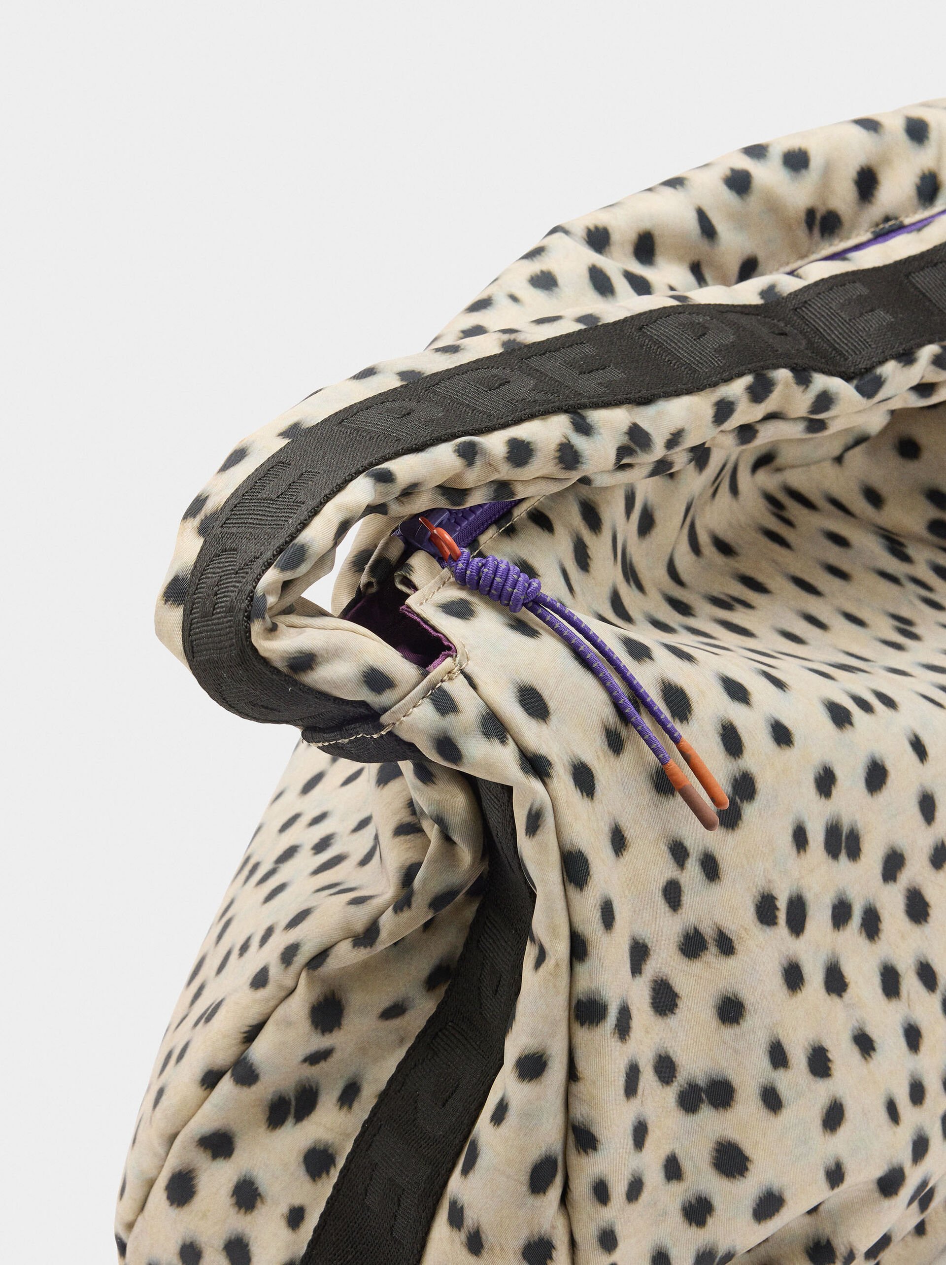Sac à épaule en nylon imprimé animal image number 2.0
