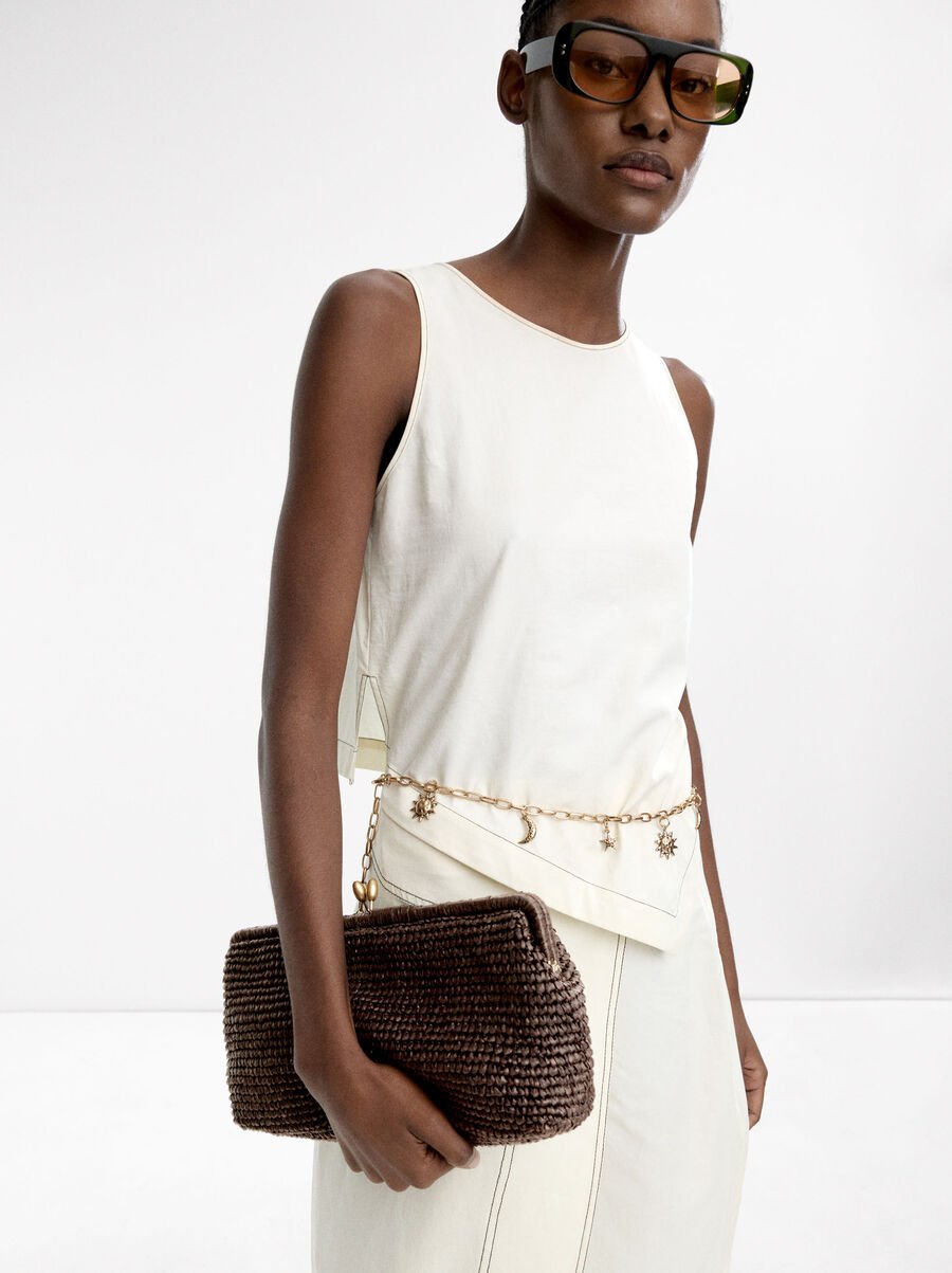 Handbag with straw effect
