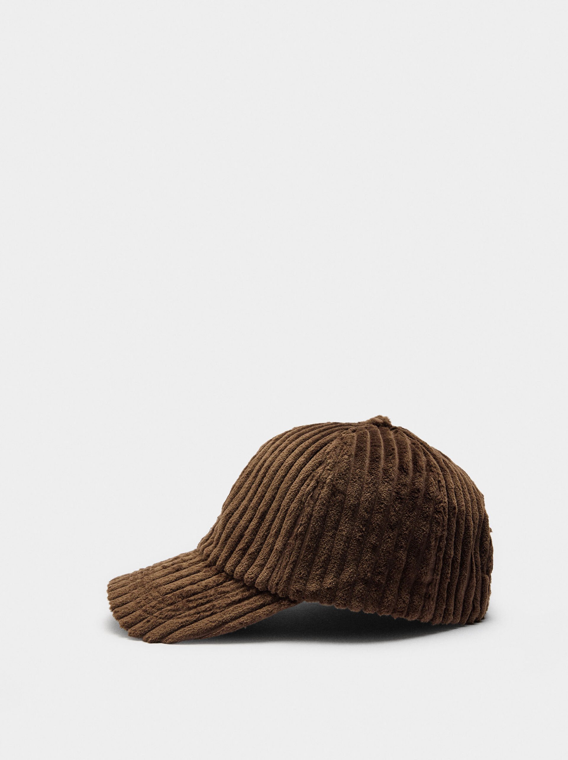 Ribbed velvet cap image number 3.0