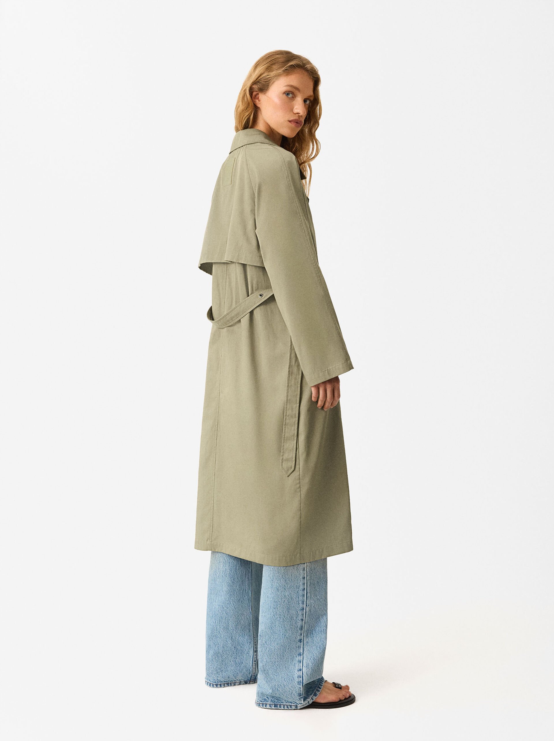 Classic Trench Coat With Belt image number 3.0